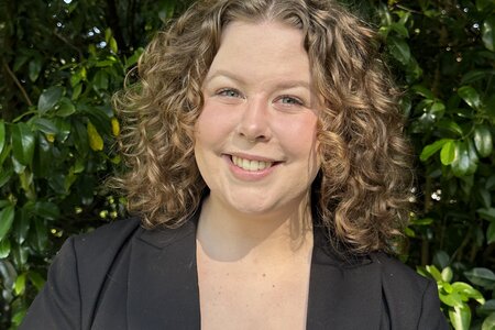 Deepen knowledge and strengthen critical thinking