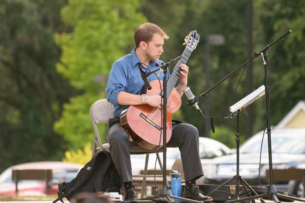 Benjamin Lougheed, Music (Doctoral Student, Strings Performance), Performing at 4th Friday